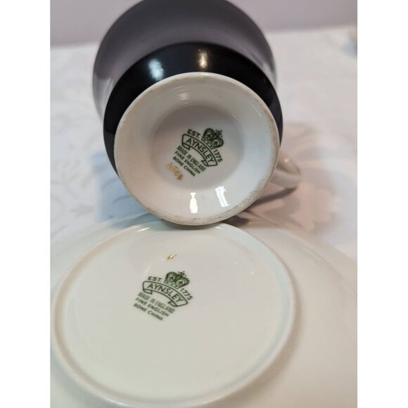 Vintage AYNSLEY Black Rose Teacup & Saucer - Picture 4 of 6